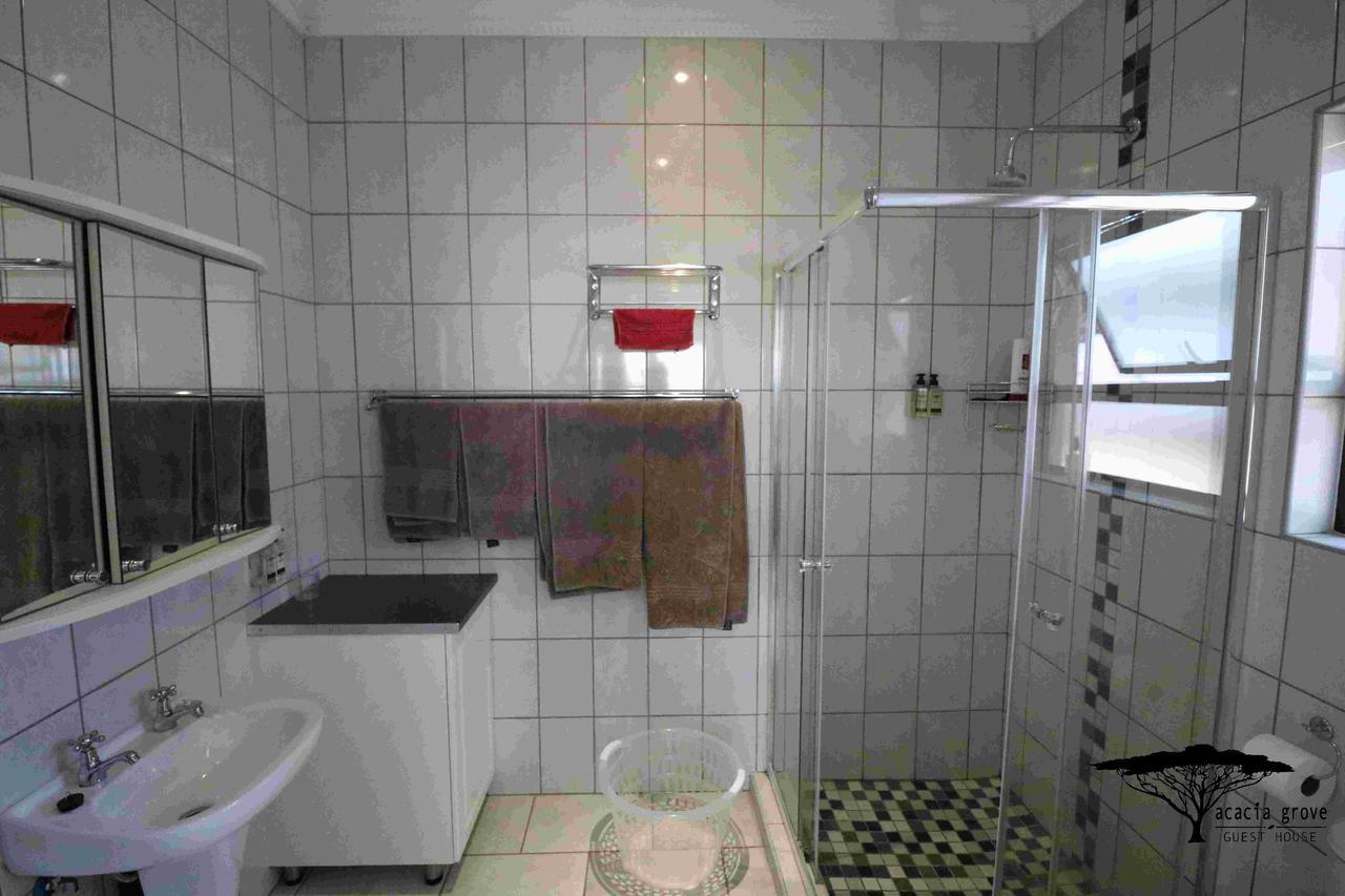 Acacia Grove Guest House โจฮันเนสเบิร์ก ภายนอก รูปภาพ